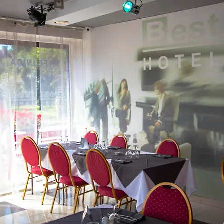 With Free Parking Отель 3*